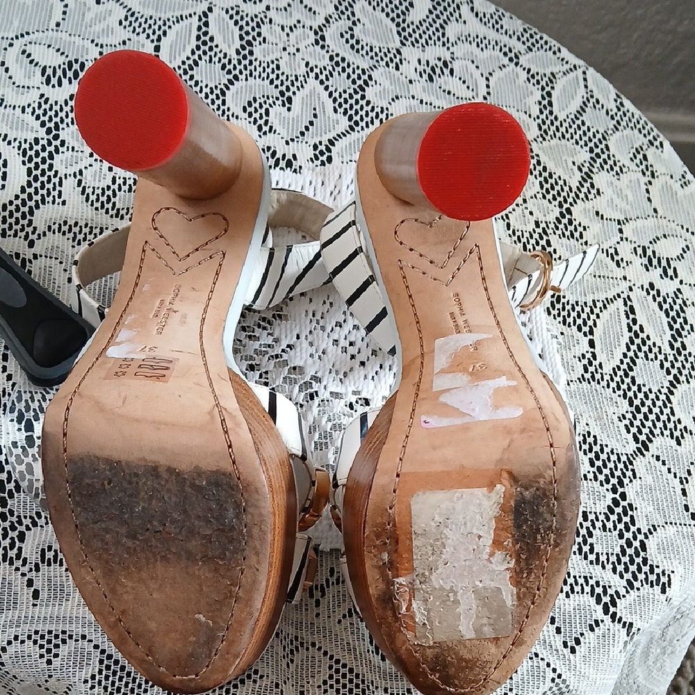 Sophia Webster Red and White Heels with Ornamental Accents - Picture 5 of 7
